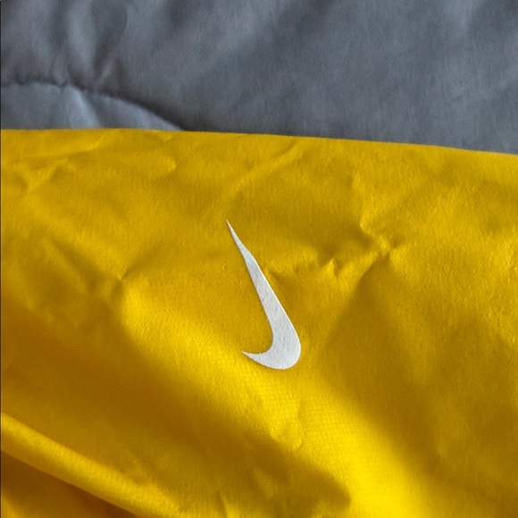 NOCTA x Nike Yellow and Tan Colorblock Ski/Shell Jacket - Picture 4 of 11